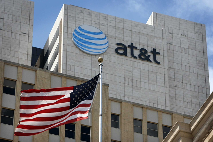 قانون‌گذاران آمریکا، AT&T را وادار به قطع روابط تجاری با هواوی می‌کنند